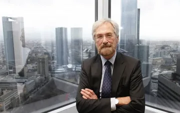 ЕЦБ: Решението за еврозоната да се обмисли добре