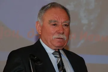 Космонавтът Георги Иванов излезе от кома