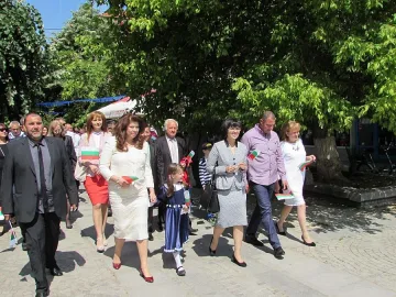 Вицепрезидентът: Образованието е приоритет за България