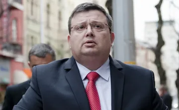 Цацаров внесе искане за отстраняване на съдия Люба Петрова