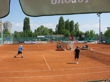 Лидери от БСП и ГЕРБ награждават на турнира на "Стандарт"