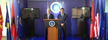 Заев и Ахмети уреждат бъдещото управление на Македония