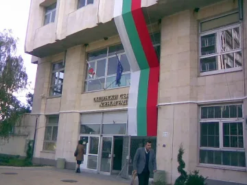 Прокурори и ДАНС подгониха община Асеновград