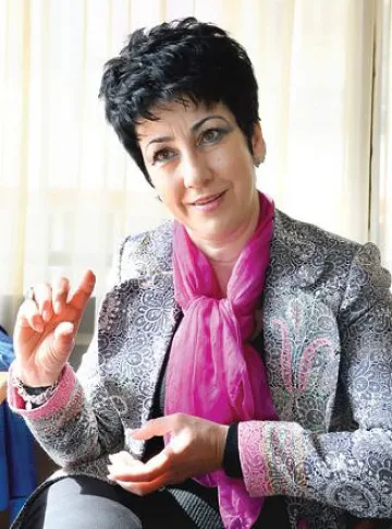 Намалете ДДС и минималните заплати ще скочат с 30%