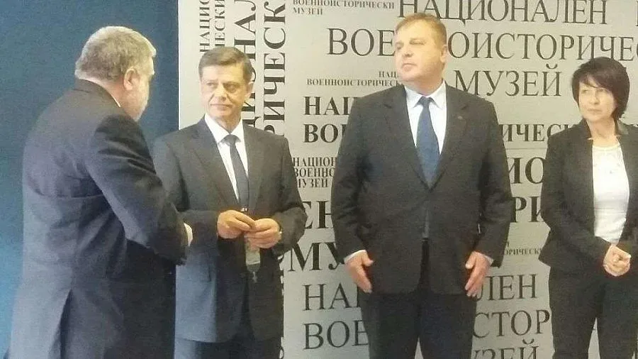 Каракачанов: Един ден ще имаме пак наборна армия