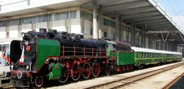 Влакът на буквите тръгва от Централна гара в София