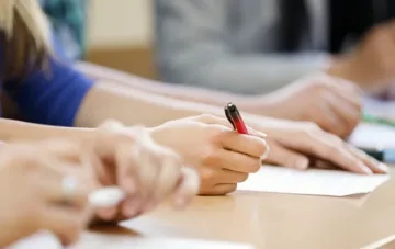 Вижте верните отговори от матурата по български и литература