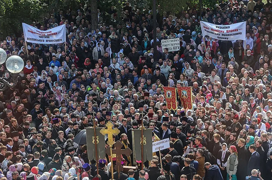 Парламента в Украйна иска да се намеси в религиозните свободи