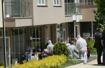 Пари стоят зад двойното убийство