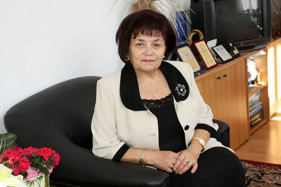 Учителите на бунт срещу подслушвателните устройства