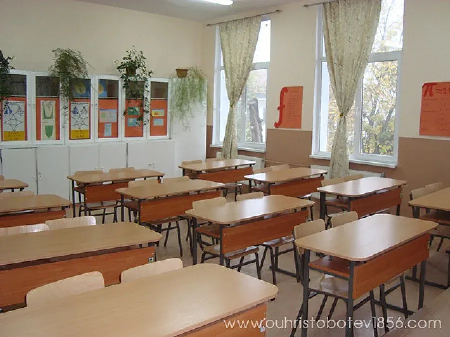 Шест гимназии получават специален статут