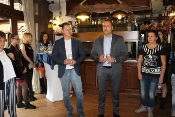 Кметът на Банско даде коктейл за абитуриентите