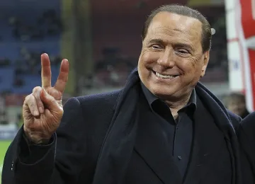 Берлускони олеква с по 2 млн. на месец