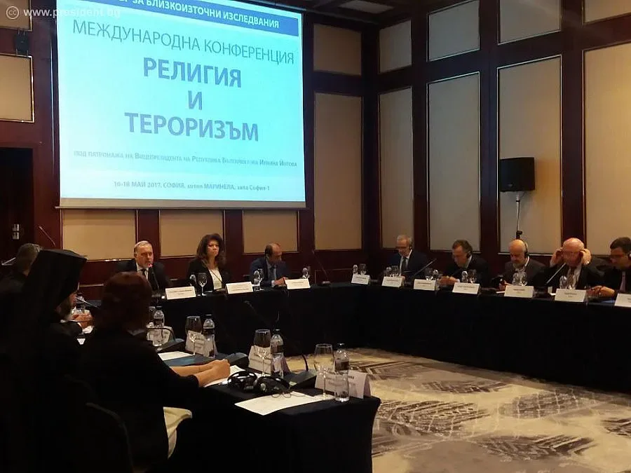 Илияна Йотова: Борбата с тероризма не създава дилеми