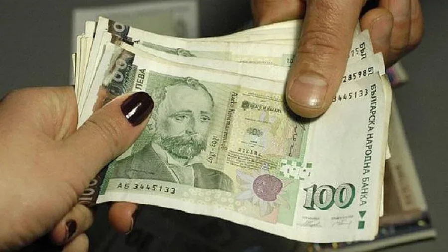 Живеем с доход от 427 лева на месец