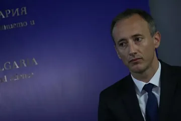 Красимир Вълчев: 2 и 6 клас започват без учебници (ОБНОВЕНА)