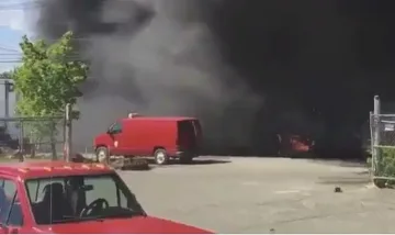 Самолет се разби близо до Ню Йорк