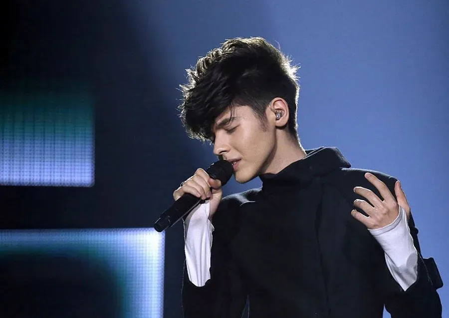 Викове и аплодисменти за Кристиан на Летище София