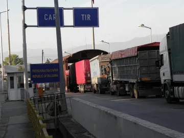 Превозвачи се канят да блокират границите