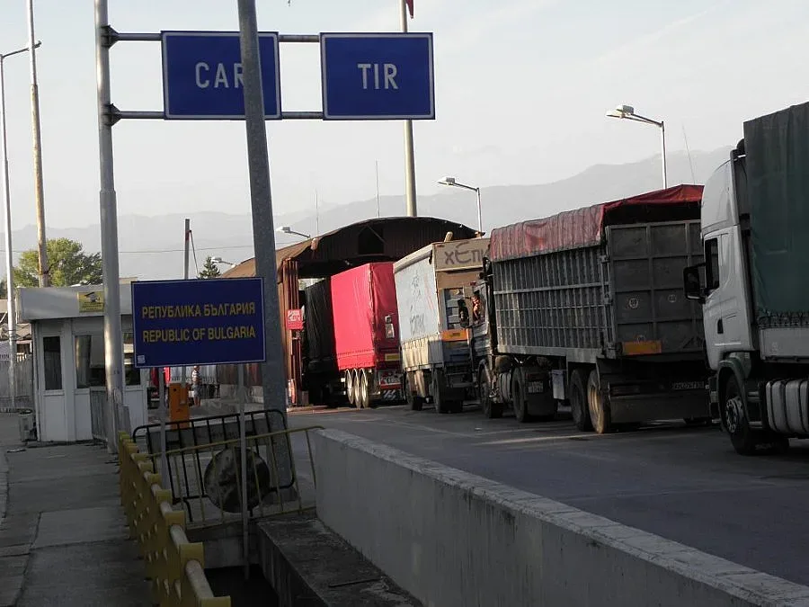 Превозвачи се канят да блокират границите