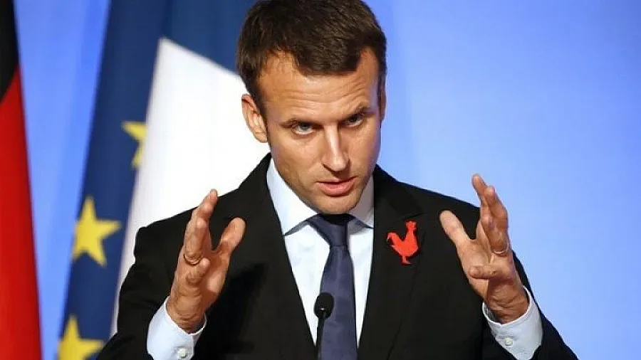 Макрон се среща с Меркел