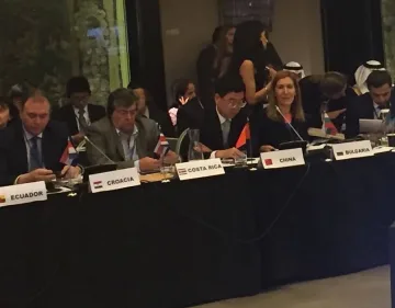 Министър Ангелкова: България привлече рекорден брой чуждестранни туристи