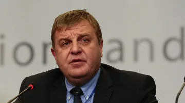 Каракачанов: Готов съм за среща с Радев