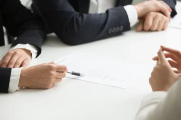 Адвокат по застрахователно право – кога е полезно да се консултираме