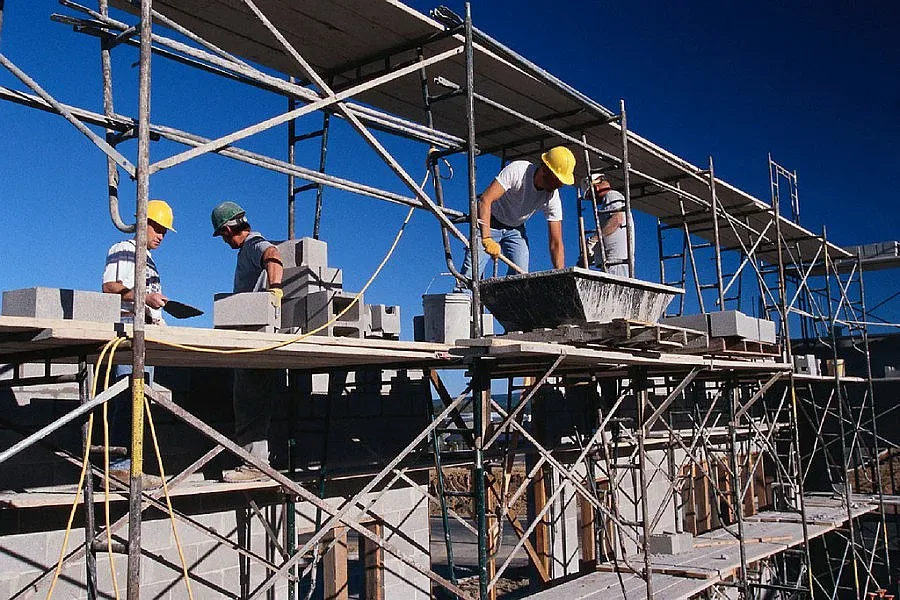 Строежите с ръст от 5,6%