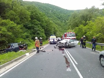 Двама загиха в Кресненското дефиле, дете пострада във Враца
