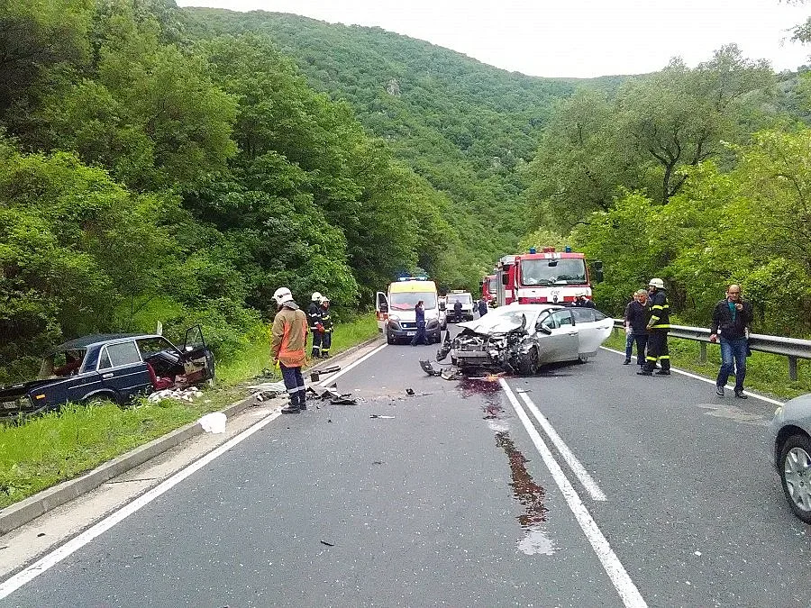 Двама загиха в Кресненското дефиле, дете пострада във Враца