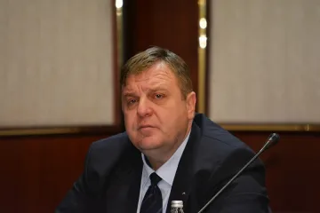 Каракачанов: Отмяната на казармата бе грешка