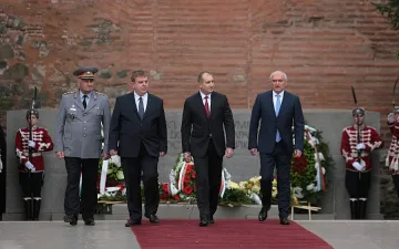 Радев: 2016 г. беше повратна в отношението към въоръжените ни сили