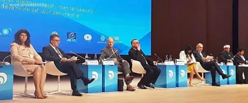 Йотова в Баку: Липсата на цели радикализира