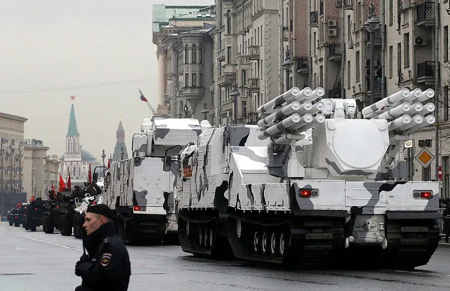 РИА "Новости", специално за "Стандарт": 10 000 репетират за парада в Москва