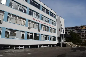 Ужас и в Бургас! Първокласник на системи след побой