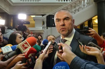 Обрат! Марешки си даде имунитета