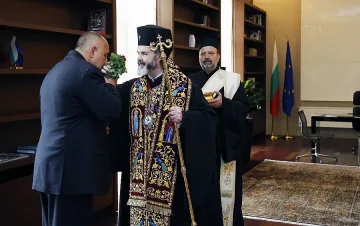 Митрополит Антоний отслужи водосвет на "Дондуков" 1