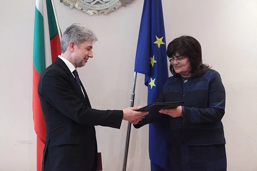 Нено Димов привиква директори на 9 май