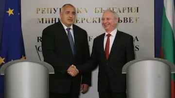 Служебното правителство предаде властта 