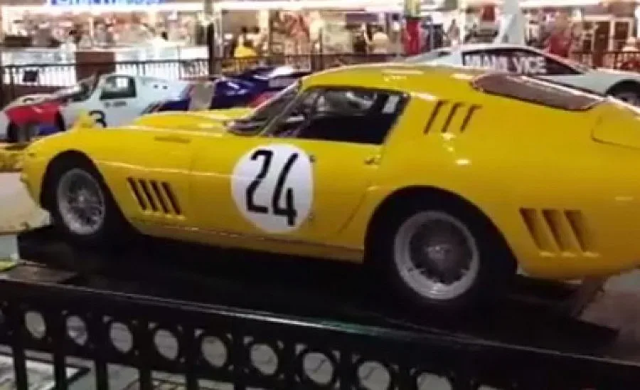Ferrari 275 GTB отива на търг