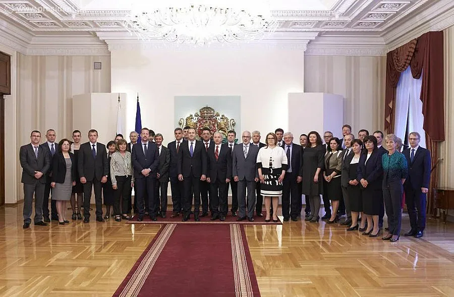 Радев към служебното правителство: Работихте за България