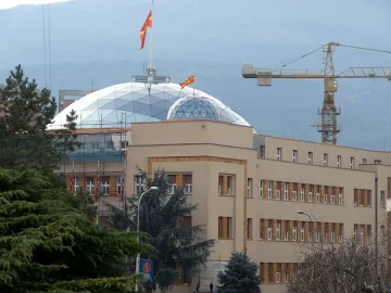 В Македония: Блокиран е кабинетът на Джафери