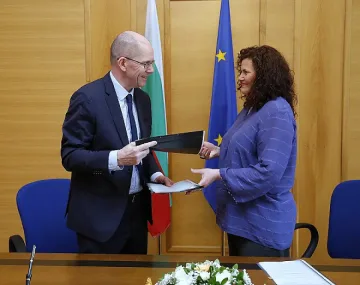 Правителството подписа споразумение със Световната банка