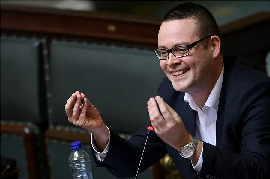 Наръгаха белгийски политик на митинг