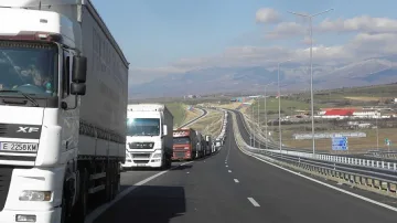 Ограничения за големите камиони по пътищата на 1 май