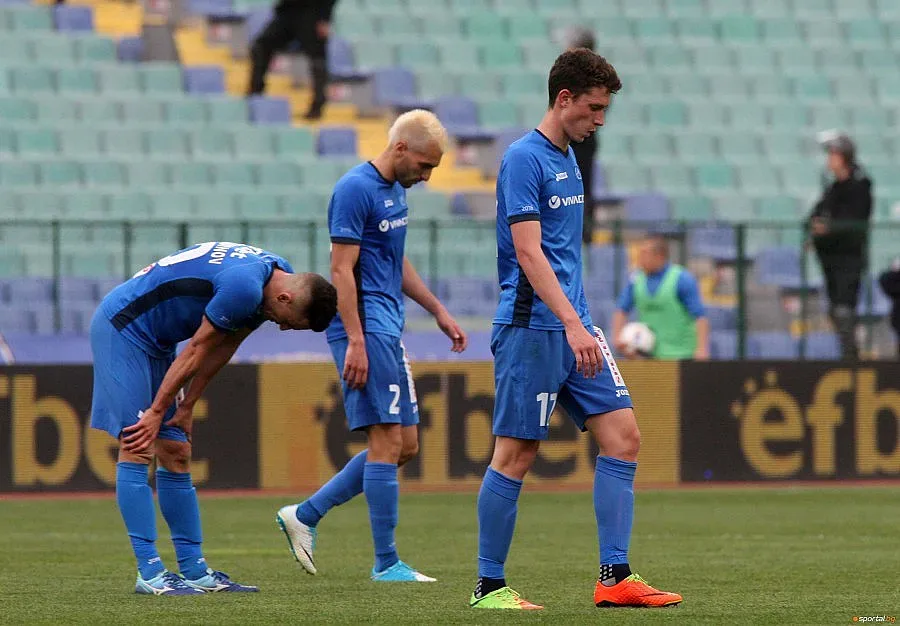 "Левски" се отърва само 0:3