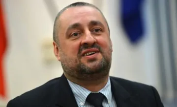 Член на ВСС: Сила извън НС клати държавата