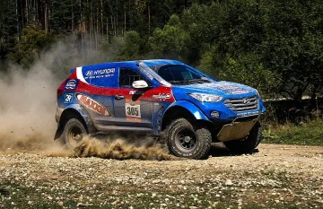Hyundai off-road racing team на старт в Румъния