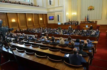 Главчев свика Председателски съвет заради Македония
